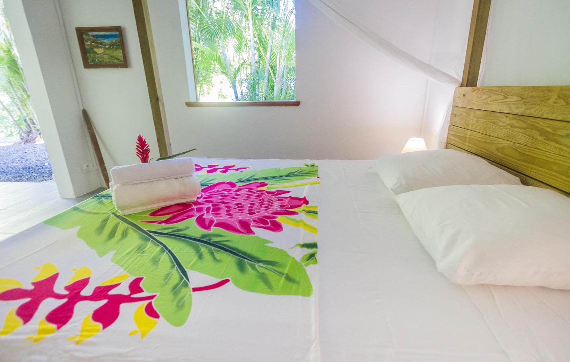 Ecolodges Karet Deshaies Extérieur photo